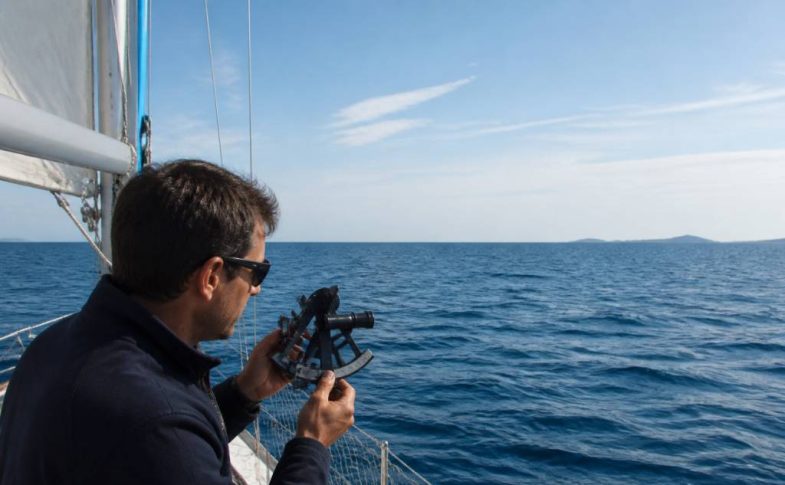 Comment calculer la distance en mer