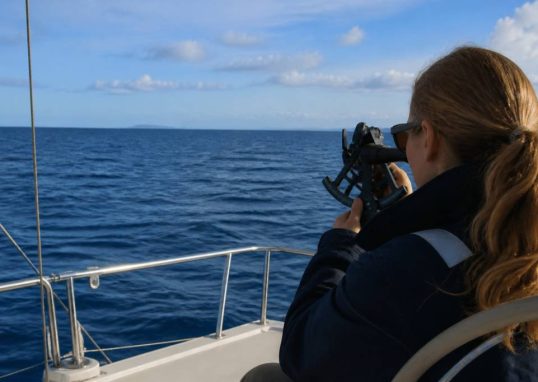 Maritime distances en croisière : comment les calculer en mer