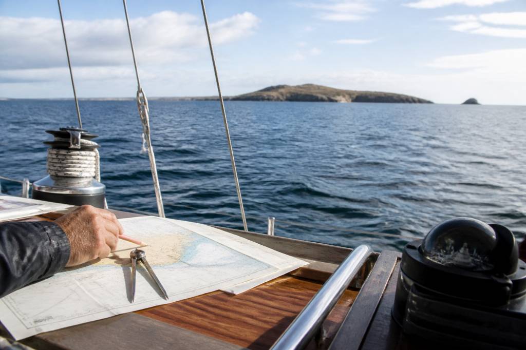 Comment calculer les distances en mer pour préparer sa navigation