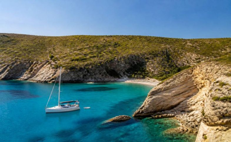 Location bateau albanie pour découvrir la côte adriatique