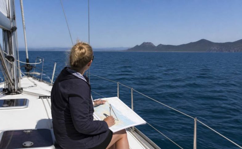 Distance en mille entre deux ports : comment la calculer en navigation de croisière