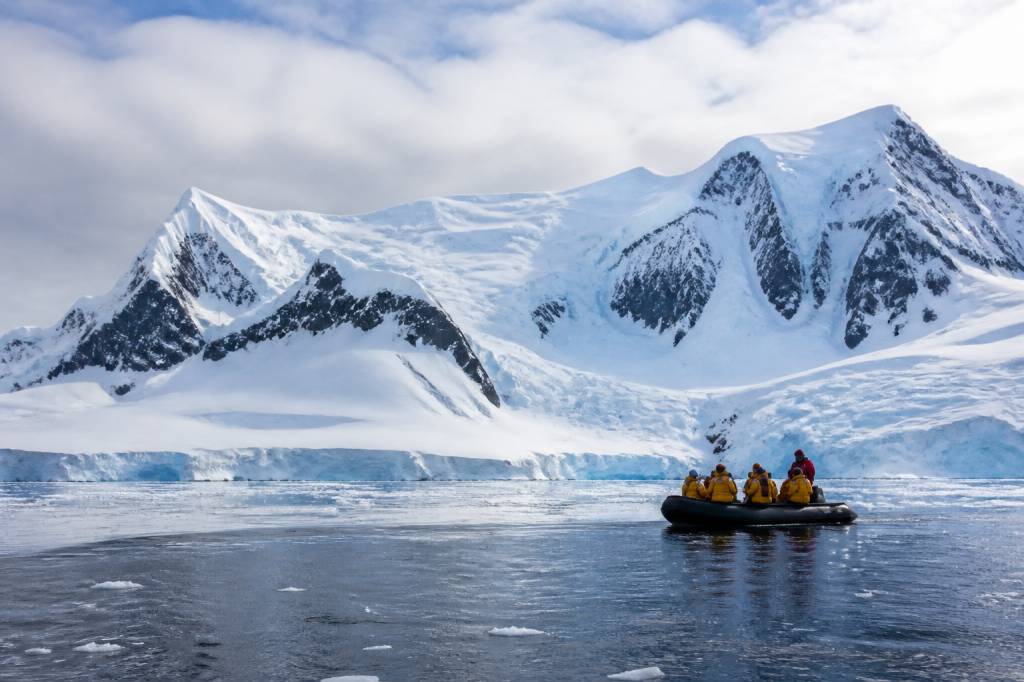 Antarctique croisière : guide complet pour préparer votre voyage