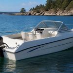 Quicksilver 500 commander fiche technique : dimensions, motorisation et caractéristiques