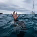 Hydrocution cause : comprendre les facteurs de risque en mer