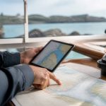 Horaires marées bretagne : comment les consulter pour naviguer en toute sérénité