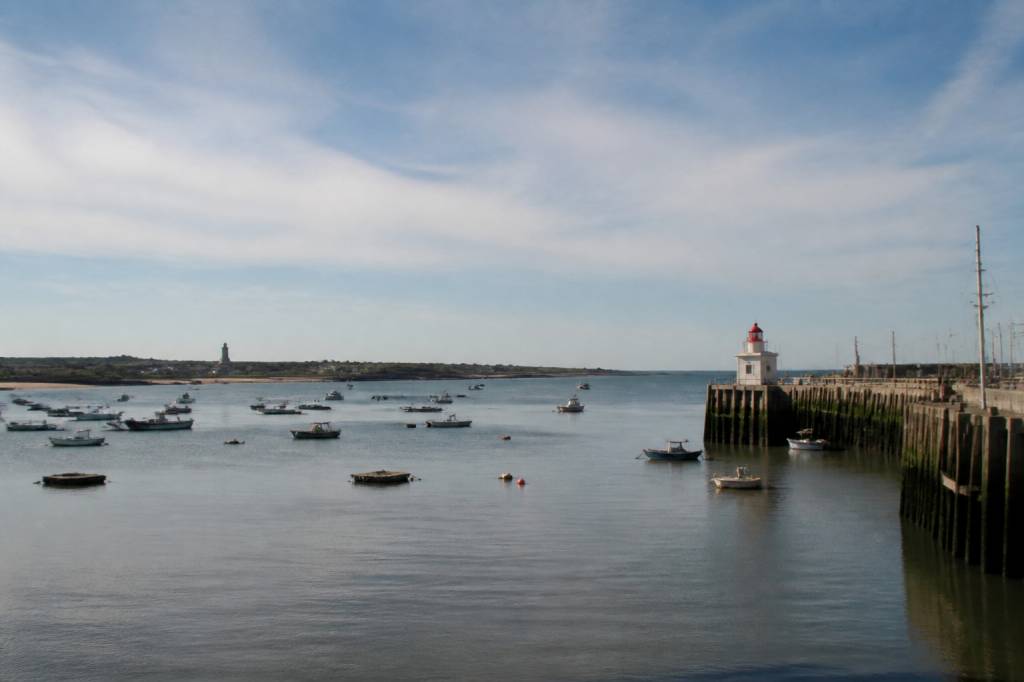 Marées à Ouistreham : horaires, coefficients et conseils de navigation