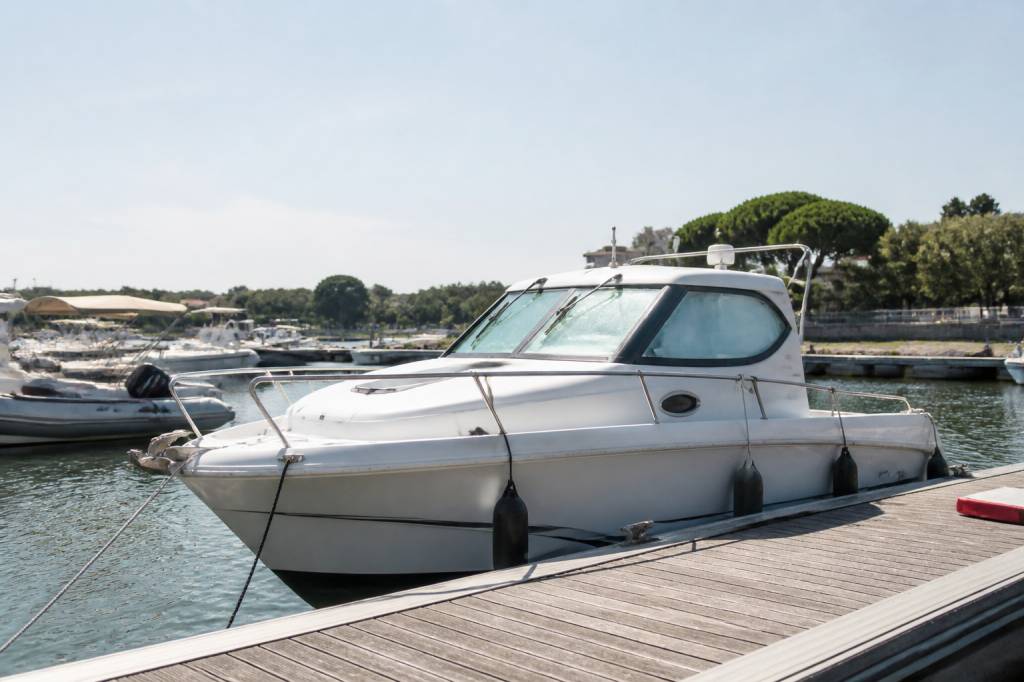 Taxe bateau 7m : calcul, exonérations et démarches à connaître en 2026