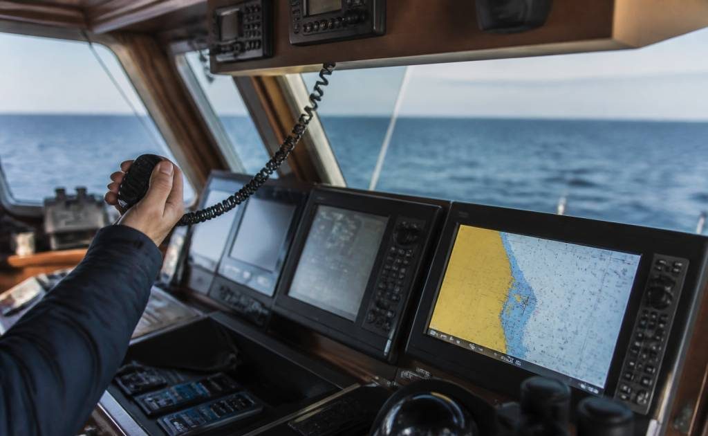 Mmsi : comprendre son rôle et son importance pour la sécurité en mer