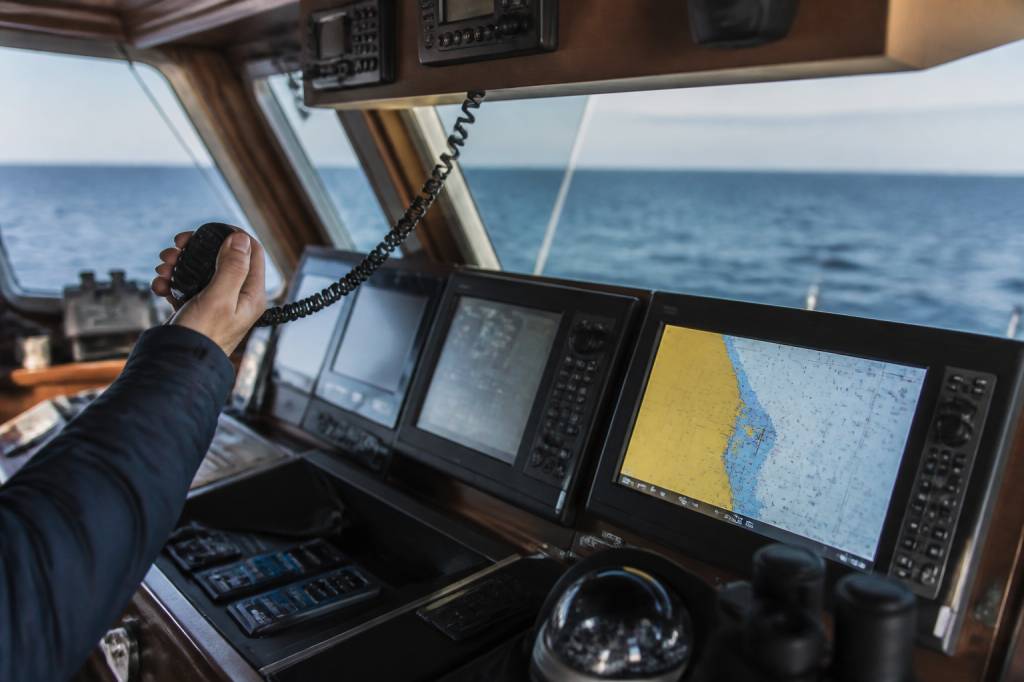 Mmsi : comprendre son rôle et son importance pour la sécurité en mer