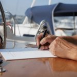 Certificat de vente bateau : les étapes et documents indispensables pour vendre son bateau